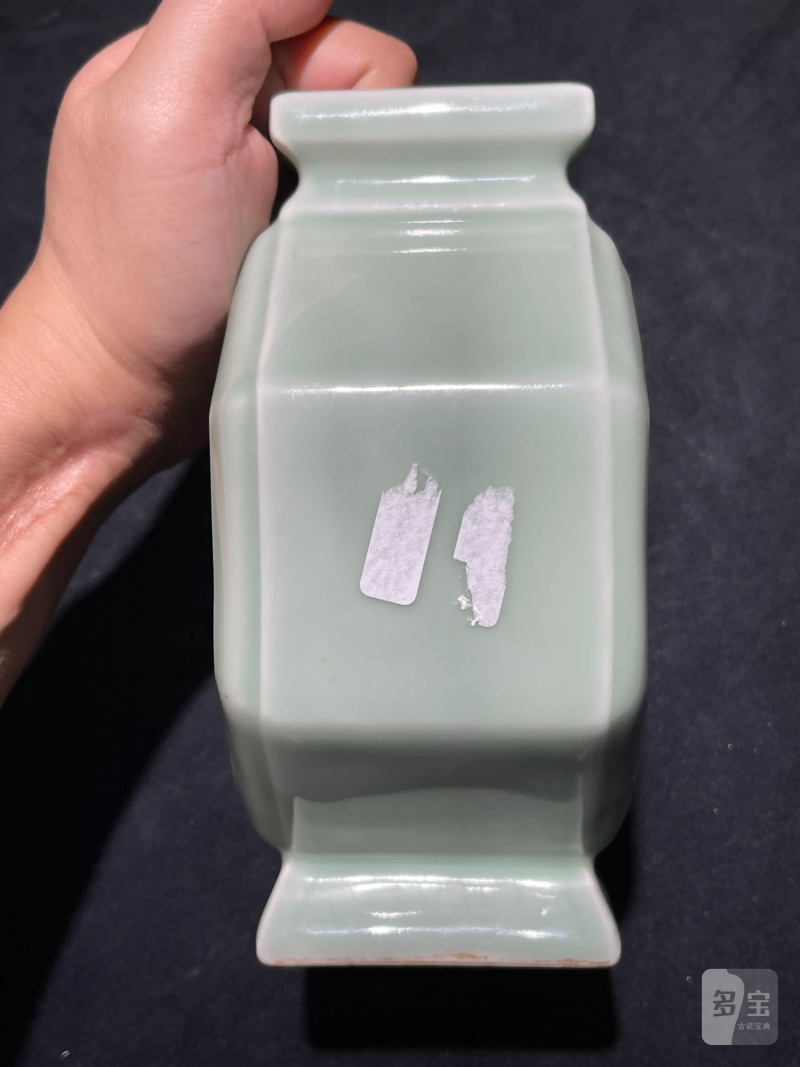 解放初 粉青釉模印花鸟纹尊 - 图5